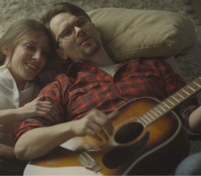 couple guitar