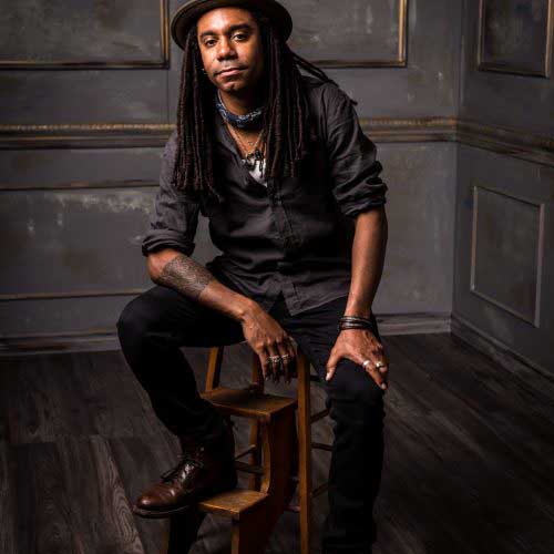 Julian Taylor, Songwriting Instructor at Toronto Guitar School
