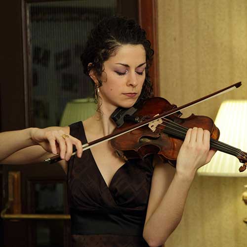 Alexandra Bourque, Violin Instructor at Toronto Guitar School